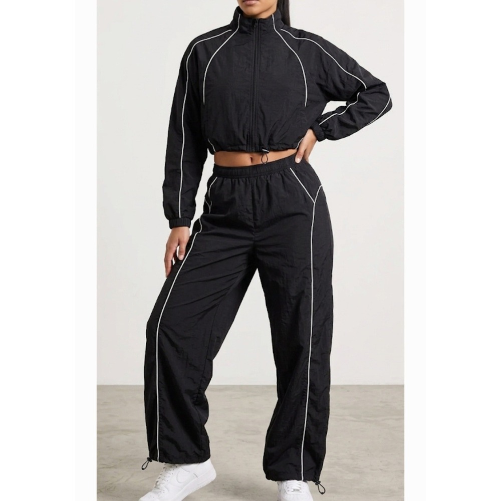 April Kiss Women's Black And White  2 Pieces Outfits, Sportswear Size‎ L NWT